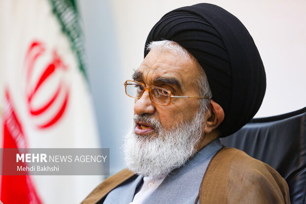 آیت‌الله سعیدی: اعتکاف، پل ارتباطی نسل جوان با مسجد است