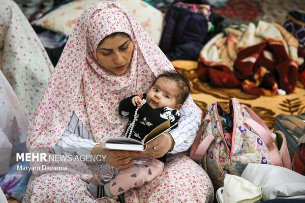 اعتکاف رجبیه صحنه با حضور پرشور دانش‌آموزان برگزار شد