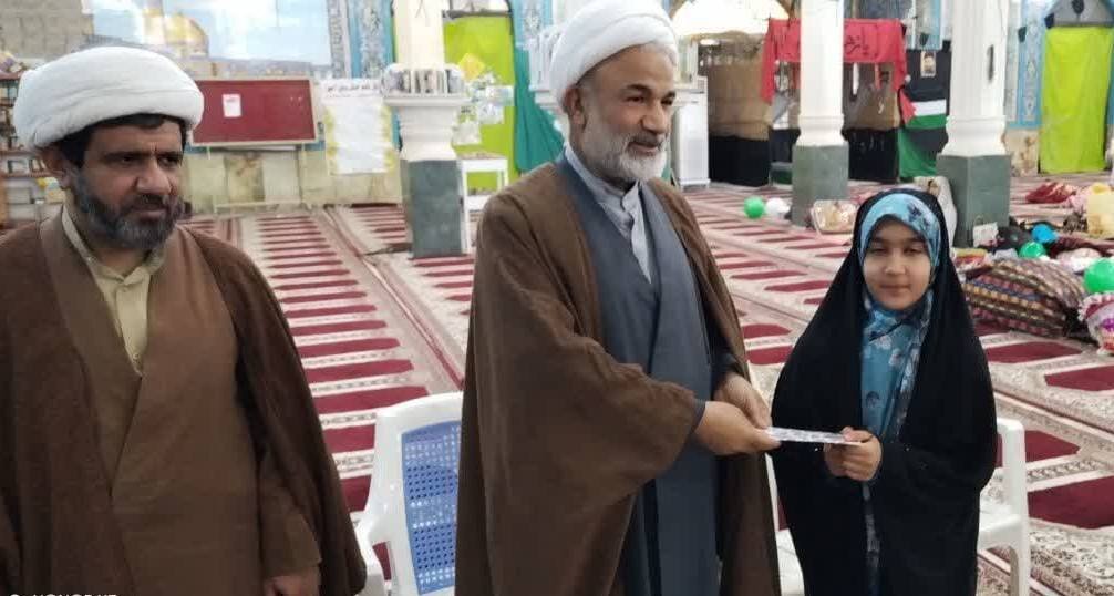 امام جمعه دشتستان:حضور مادران در اعتکاف الگویی برای تربیت نسل مؤمن است