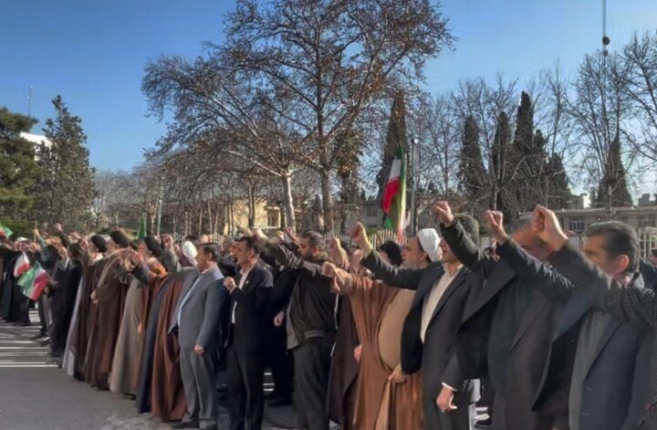 تجمع دانشجویان و اساتید گرگانی در محکومیت اغتشاشات اخیر