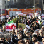 تجمع مردم نایین؛ تاپای جان برای ایران