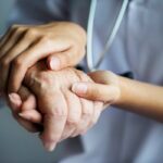 توسعه پوشش بیمه‌ای سالمندان در مسیر اجرا