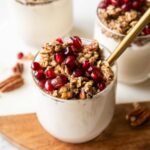 طرز تهیه پودینگ انار و گردوی پکان