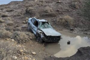 فرزندی پور: سقوط پراید در جاده برزک ۴ مصدوم داشت