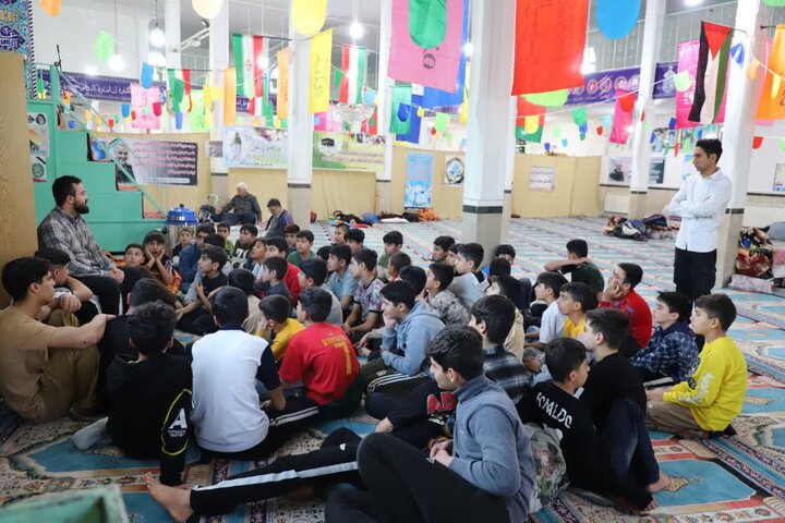 مراسم اعتکاف شهر توپ آغاج در مسجد صاحب‌الزمان