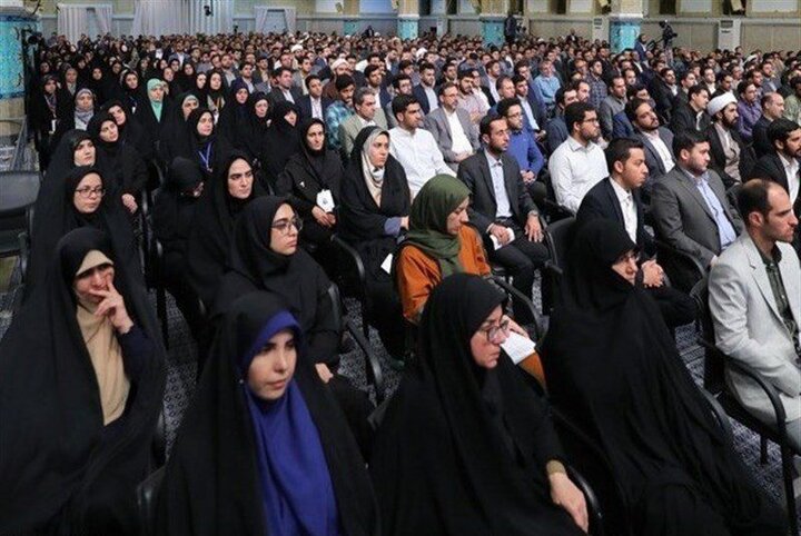 نخبگان دانشگاهی با مردم برای صیانت از امنیت و پیشرفت هم‌صدا شدند