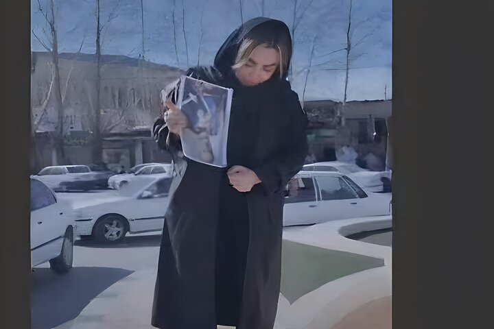 پهلوی سوزی توسط شیرزن بویراحمدی در میدان هفتم تیر یاسوج