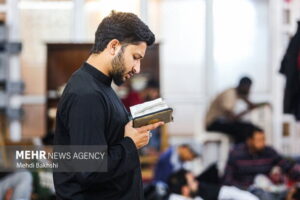 ۲۰۴ مسجد قم میزبان خلوت عاشقانه ۵۰ هزار معتکف