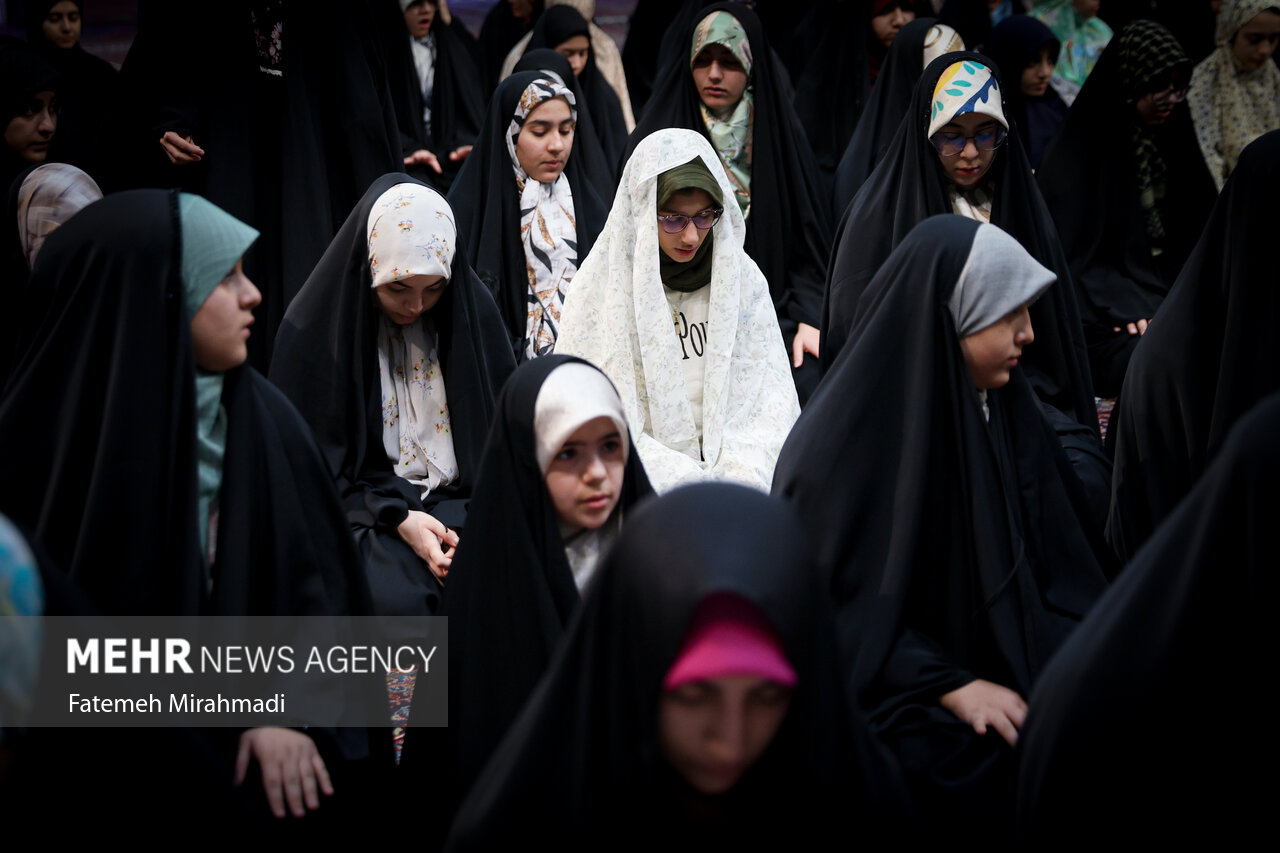 ۳ روز خلوت در شلوغی نوجوانی؛ روایت اعتکاف دختران دانش‌آموز در قوچان