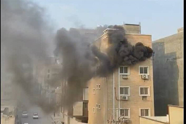 آتش سوزی اتاق یک واحد آپارتمان در بندرعباس مهار شد