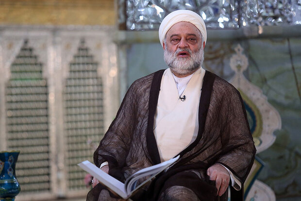 آیه هفتم طرح«زندگی با آیه‌ها»؛ ضرورت صیانت از وحدت و پرهیز از اختلافات