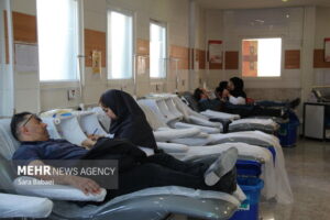 استقرار تیم سیار خون‌گیری در سرپل‌ذهاب برای اهدای خون