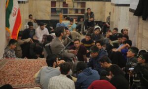 اعتکاف دانش‌آموزی در حرم رضوی؛پیوند نسل نوجوان با سیره امیرالمؤمنین(ع)