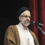 امام جمعه موقت بیرجند: نشانه‌های افول آمریکا آشکار شده است