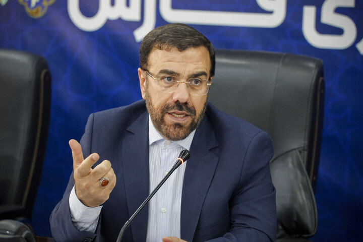 امیری: گلوگاه‌های قاچاق سوخت در فارس باید شناسایی و مسدود شود