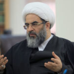 انتظار فرج با سکوت در برابر ظلم سازگار نیست