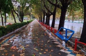 بارش باران و برف در همدان