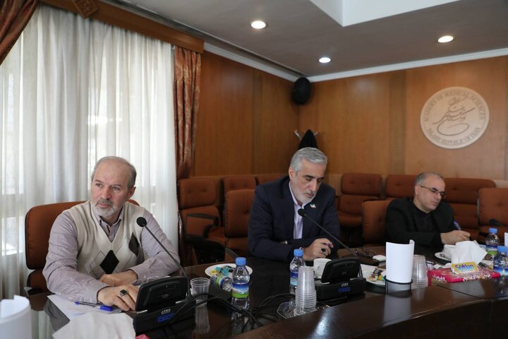 بررسی چالش های حوزه مواد غذایی و بهداشتی