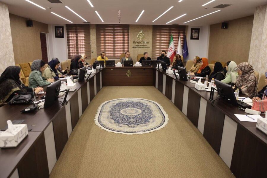 برگزاری جلسه بررسی مشکلات گروه مامایی با حضور رئیس‌کل سازمان نظام پزشکی