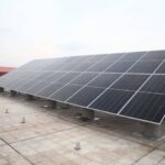 بهره‌برداری همزمان از نیروگاه‌های خورشیدی ادارات قم با ظرفیت یک مگاوات