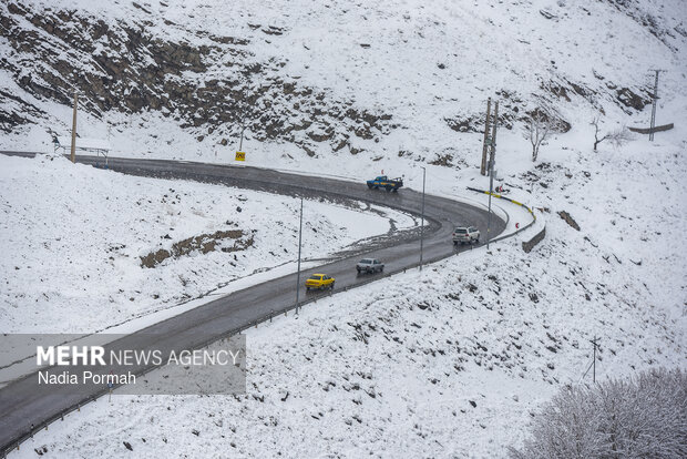 تردد در راه های برفی مازندران روان است