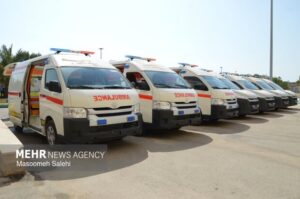 تیم‌های عملیاتی اورژانس در محل آتش‌سوزی آبادان حضور دارند