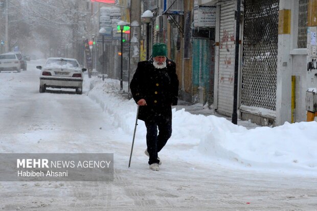 ثبت بیشترین بارش در فریدونشهر؛ تندباد پدیده غالب اصفهان است