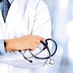 جامعه پزشکی در نامه‌ای به رهبر انقلاب: پشت نظام ایستاده‌ایم