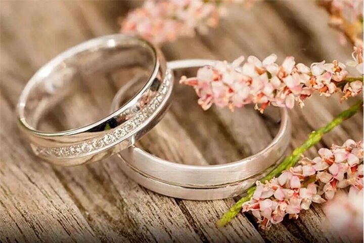 جشن ازدواج جمعی ۵۷ زوج ارتشی در اصفهان برگزار شد