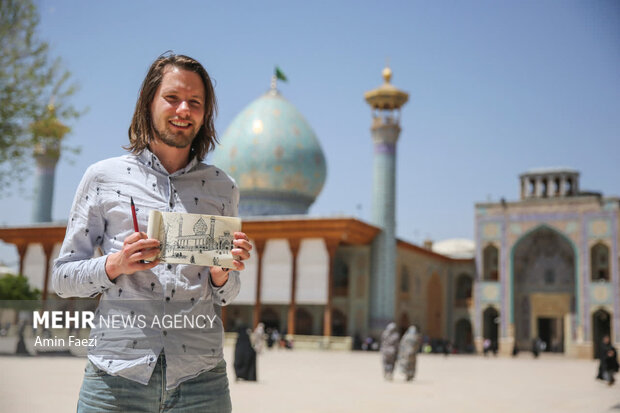 حرم شاهچراغ(ع) در مسیر دیپلماسی فرهنگی؛ ۵ کارگروه بین‌المللی فعال شد