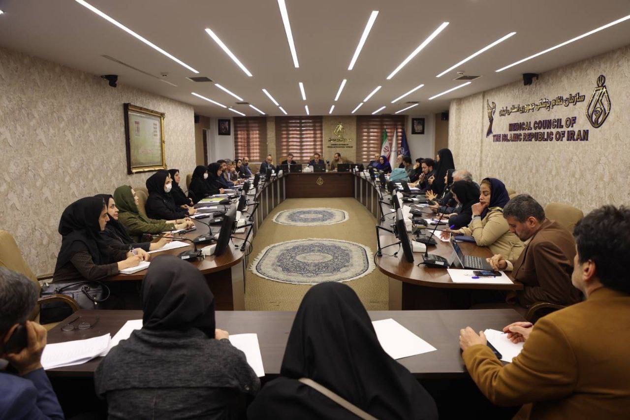 حضور رئیس‌کل سازمان نظام پزشکی در کارگروه تخصصی هماهنگی نظارت بر سقط جنین استان تهران