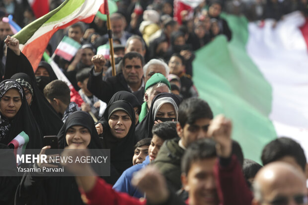 حضور مردم در ۲۲ بهمن، اقتدار ملی ایران را تقویت می‌کند