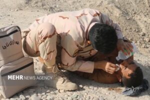 خدمت رسانی مرزبانان ایرانی به «اتباع غیرمجاز» در نقاط صفر مرزی