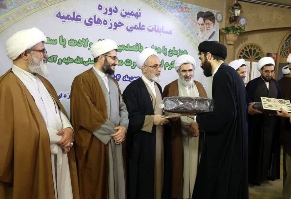 درخشش طلاب چهارمحال‌وبختیاری در المپیاد علمی حوزه‌های علمیه