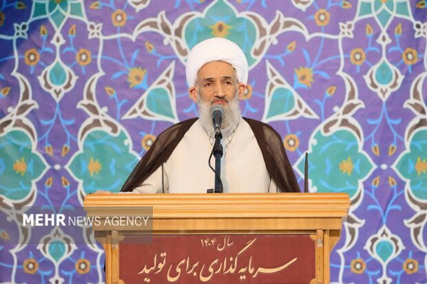 دشمن به‌دنبال تجزیه و بلعیدن ایران است