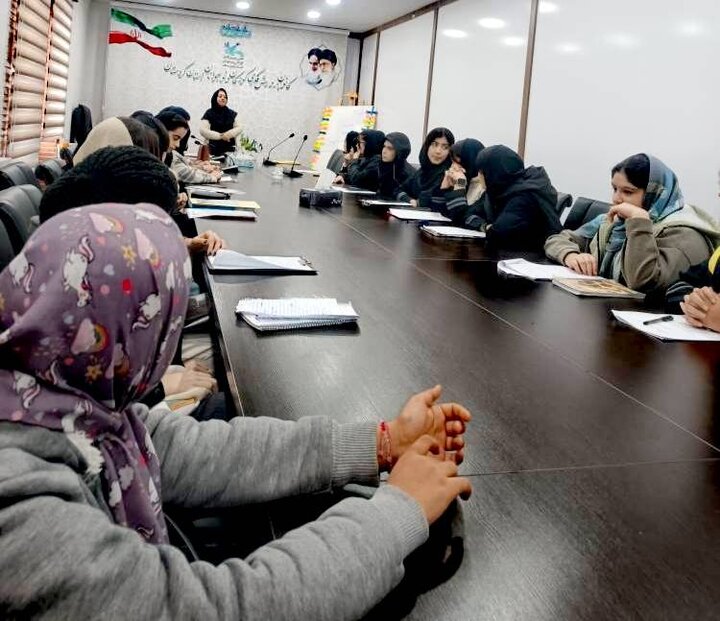 دومین نشست شعر «واژه‌های سپید» در کردستان برگزار شد