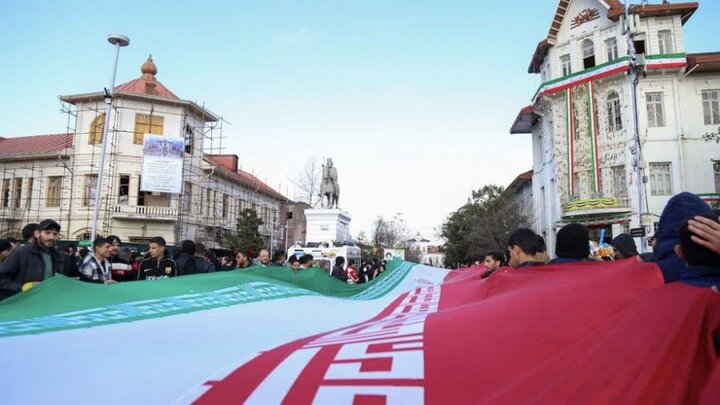 راهپیمایی ۲۲ بهمن در گیلان آغاز شد