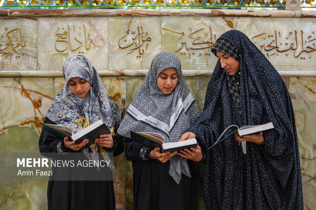 رمضان در سایه کلام الله؛ روایت مردمی از جزء خوانی قرآن در شاهچراغ(ع)