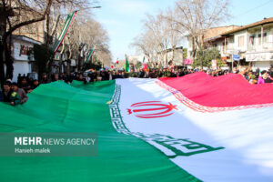 سبزی:راهپیمایی ۲۲ بهمن نمایش اقتدار ملی و برهم‌زننده معادلات دشمن است