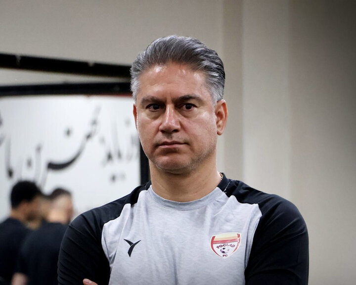سرمربی فولاد خوزستان به نشست خبری قبل از بازی با خیبر نیامد