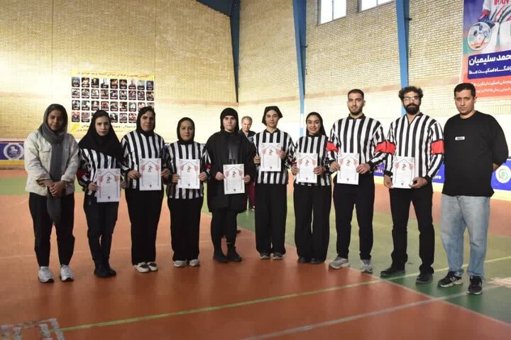 سوت پایان نخستین لیگ اسکیت هاکی دختران اصفهان؛ تیم شریفی درخشید