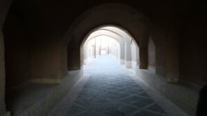 عملیات مرمتی در ۱۰ نقطه از حصار بافت تاریخی شهر یزد آغاز شد