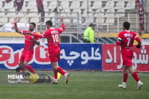 فرصت طلایی پرسپولیس برای فرار از بحران/ ملوان و گل‌گهر برد می‌خواهند