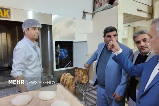 فرماندار بهارستان:۳۰ درصد نانوایی‌ها تا۲۰ روز آینده دوگانه سوز می‌شوند