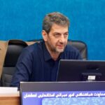 قاری قرآن:تصمیم‌ها باید حافظ توسعه متوازن و محیط‌زیست باشد