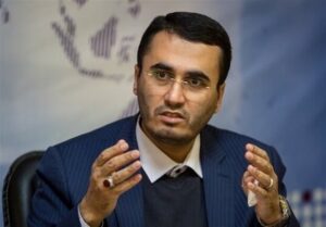 متفکرآزاد: ۲۲ بهمن صحنه نمایش اقتدار و وحدت ملت ایران است