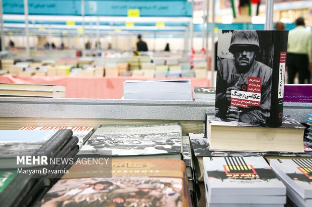 هجدهمین نمایشگاه کتاب سمنان آغاز به کار کرد؛ حضور ۱۵۰ ناشر کشوری