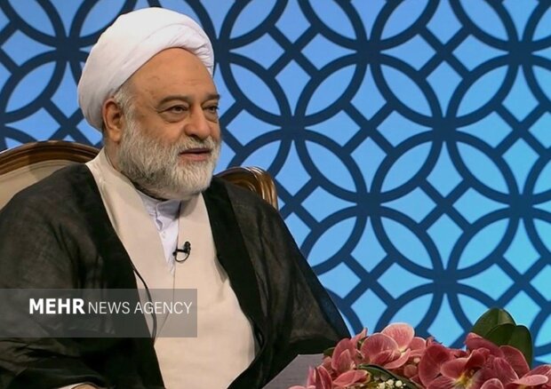 وابستگی به غیر خدا آغاز سقوط عزت جامعه اسلامی؛ تبیین قرآنی مفهوم عزت