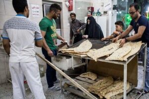 واحدهای سنگکی زنجان تایک ساعت بعد ازافطار مکلف به پخت و عرضه نان شدند