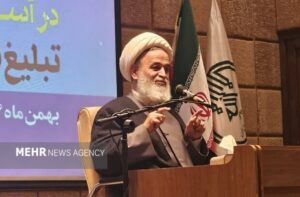 پناهیان: تبلیغ توصیفی باید جایگزین تبلیغ استدلالی شود